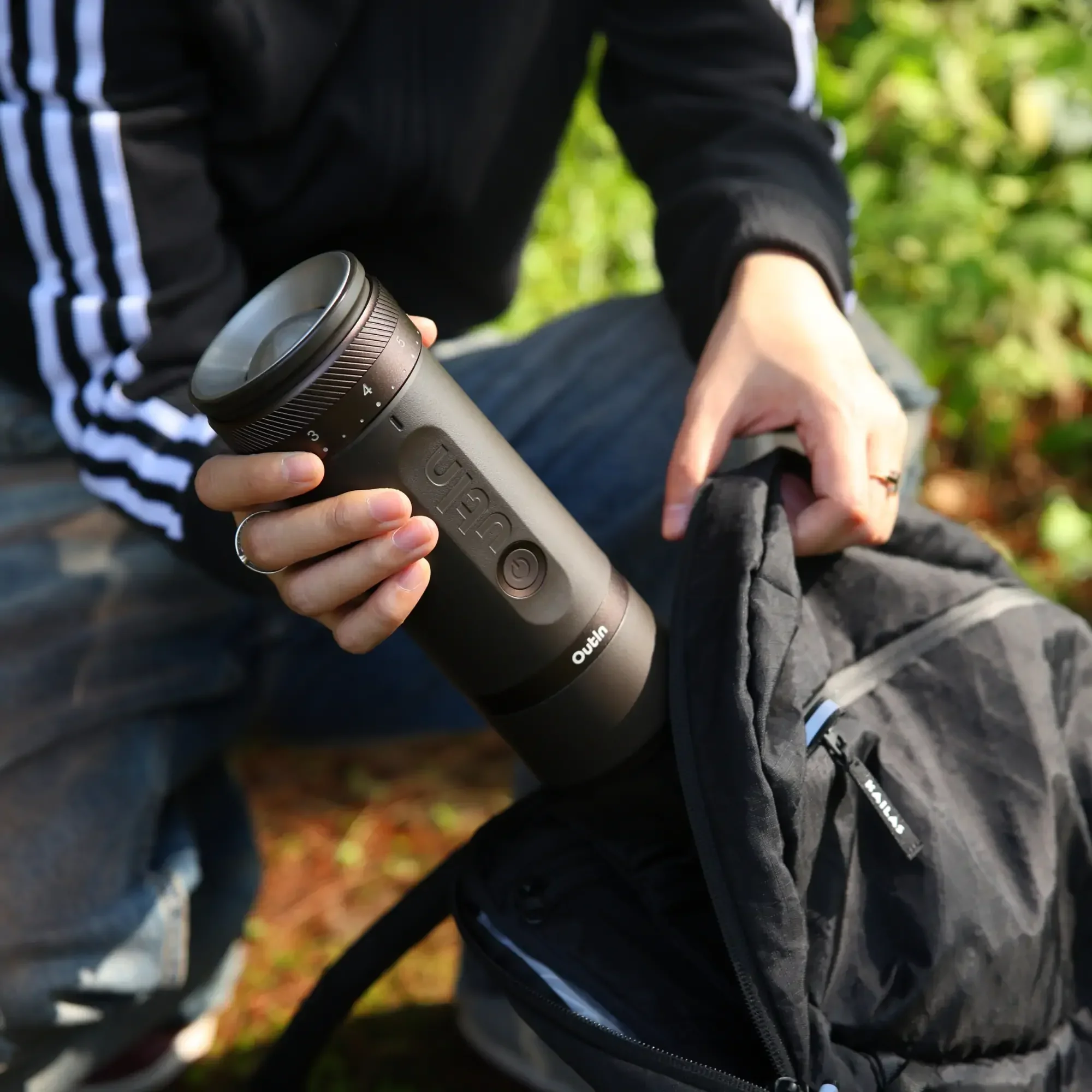 OutIn Fino Portable Electric Coffee Grinder - Image 10
