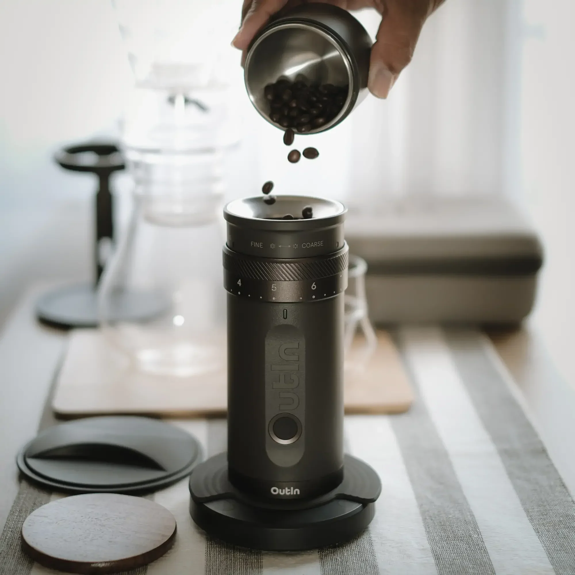 OutIn Fino Portable Electric Coffee Grinder - Image 9